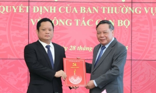 Phó Chủ nhiệm Văn phòng Quốc hội Vũ Minh Tuấn được bố trí làm Giám đốc cơ quan báo chí Hà Nội